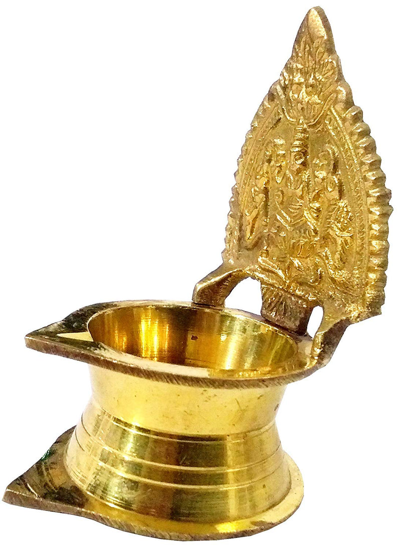 Purpledip Brass Kamakshi Vilakku: Ashta-Lakshmi Oil Lamp Diya (11830)