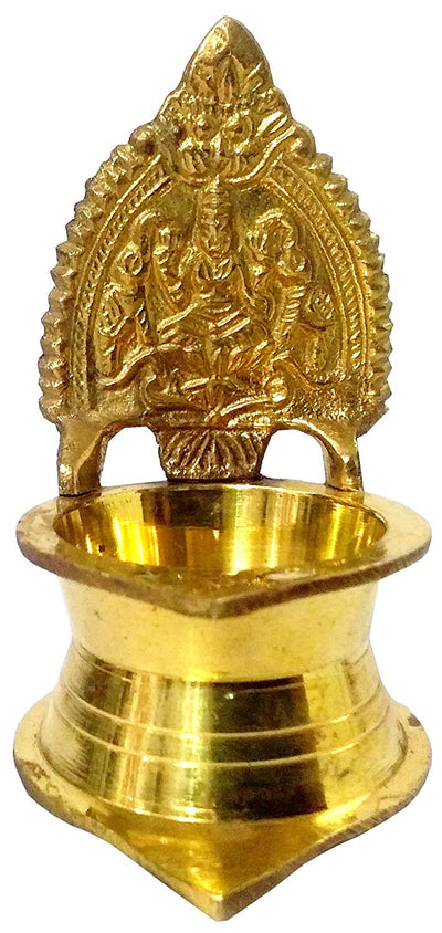 Purpledip Brass Kamakshi Vilakku: Ashta-Lakshmi Oil Lamp Diya (11830)